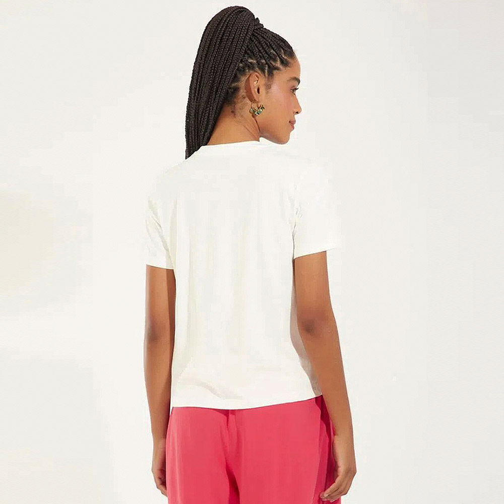 T-Shirt Slim Maxi Flor Bordada Off White Canto - Foto 3