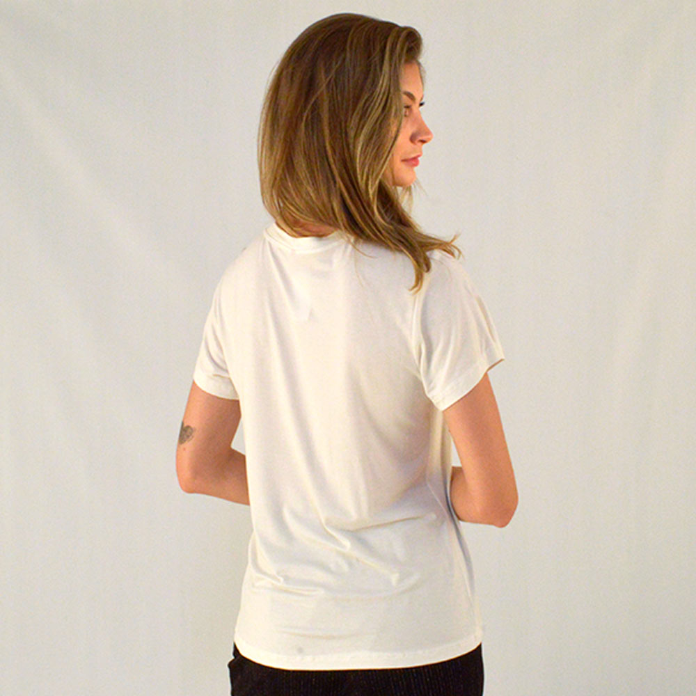 Blusa T-shirt Off White Estampa e Aplicaes Color Full - Foto 2