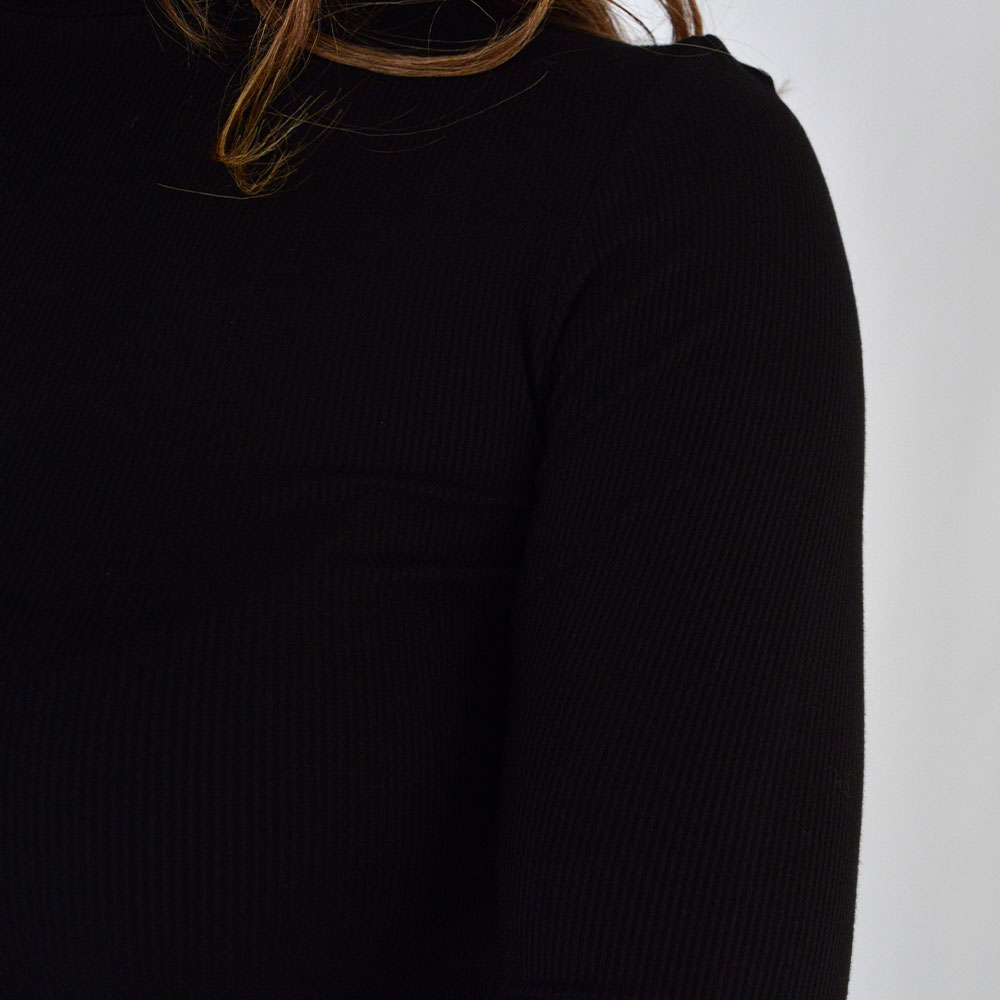 Blusa Viscose Canelada Susan Zheng Cor Preto - Foto 2