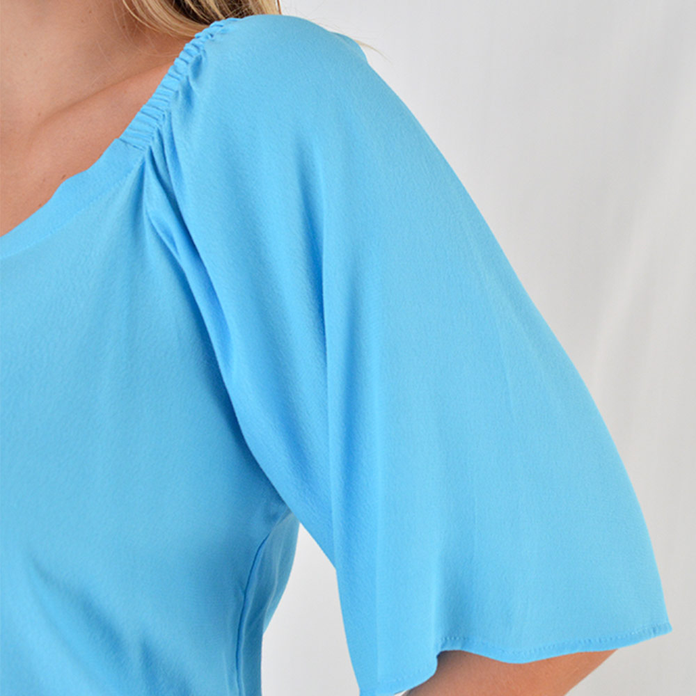 Blusa Solta Em Viscose Cor Azul Flor de Lis  - Foto 3