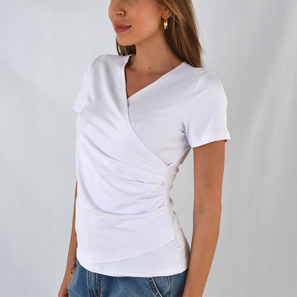 Blusa Transpassada Lycra Coqueta Branco - Foto 2