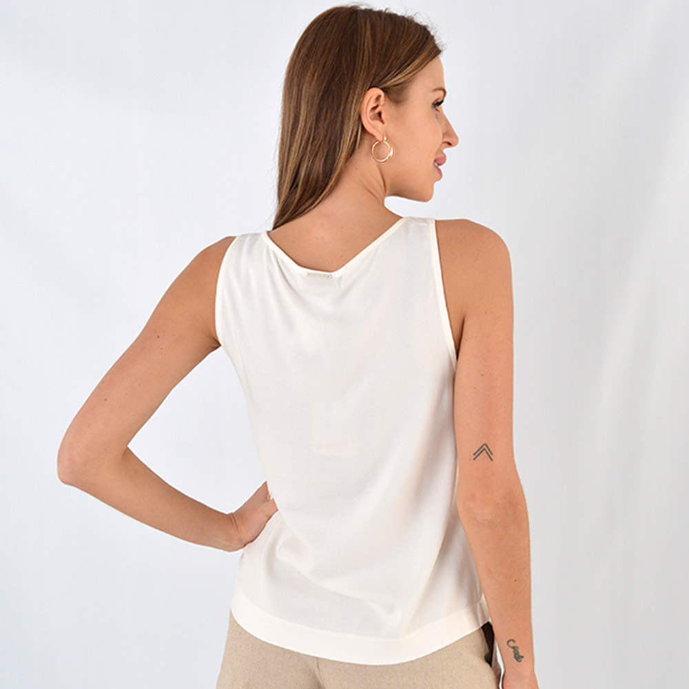 Blusa Regata Cor Off White Flor de Lis  - Foto 3