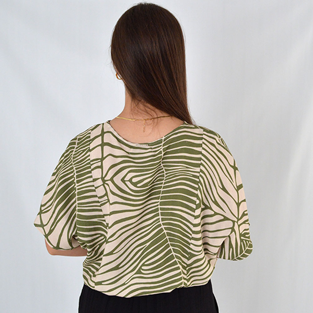 Blusa Viscolinho Elstico na Barra Flor de Lis - Foto 2