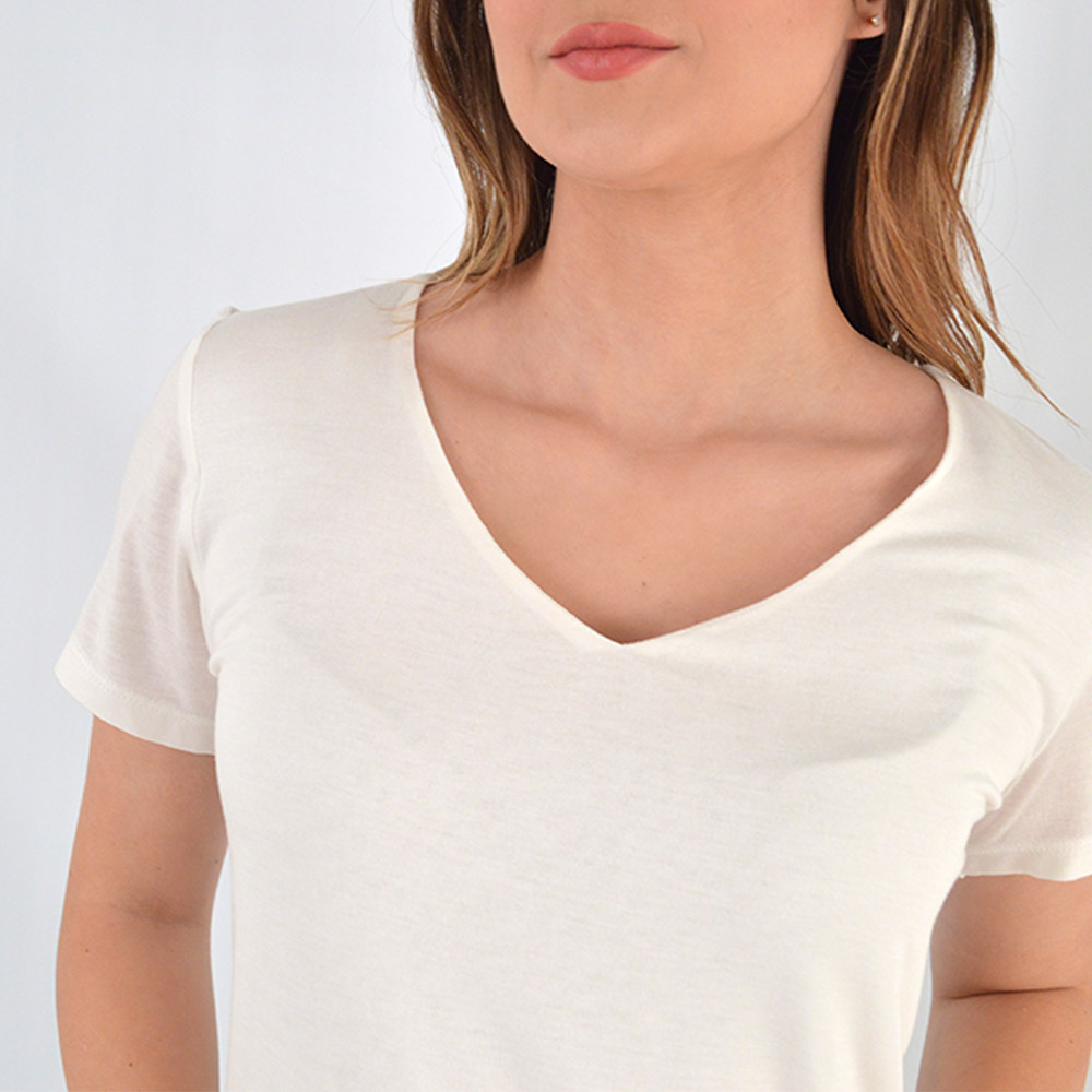 Blusa Bsica Cor Off White Declari - Foto 2