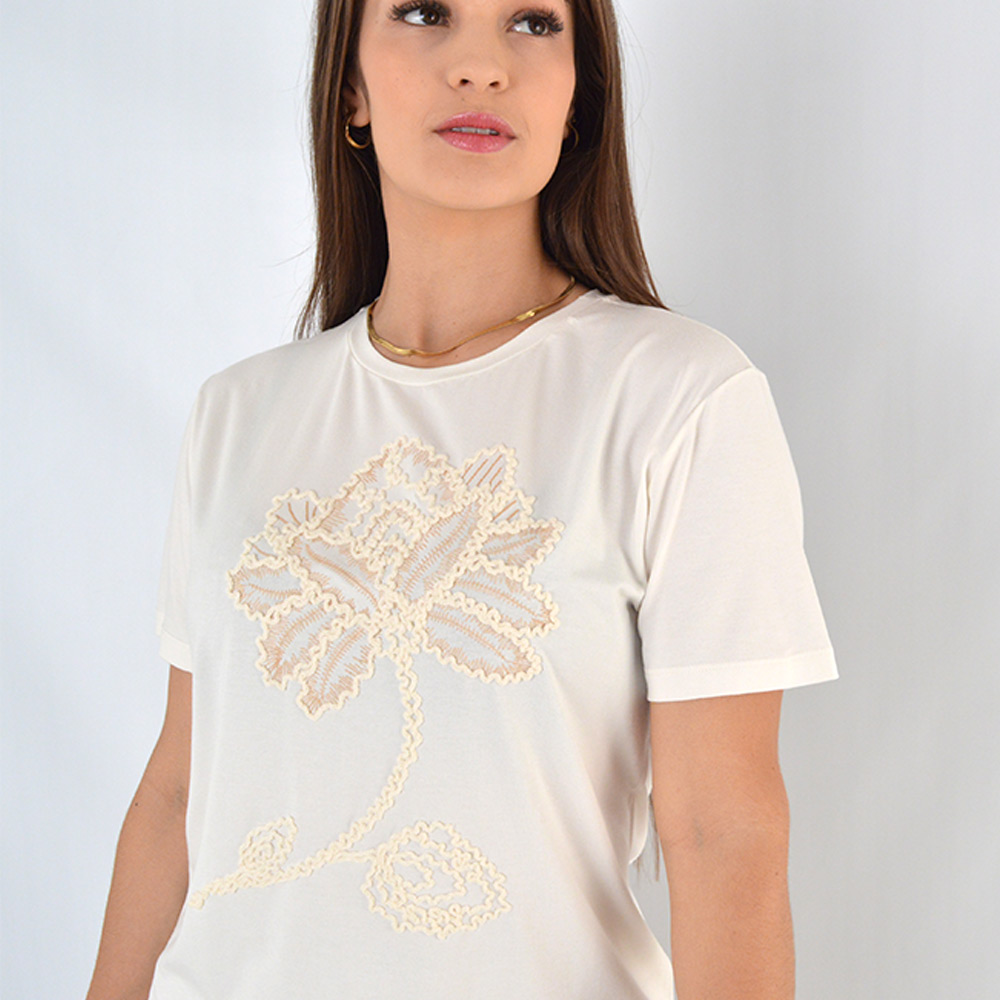 Blusa Viscose Com Frente Bordada Pff White Seiki  - Foto 2