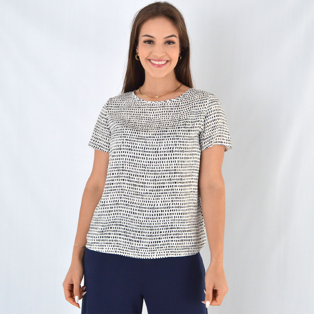 Blusa Manga Curta em Viscose Estampada P&B Lez a Lez - Foto 1