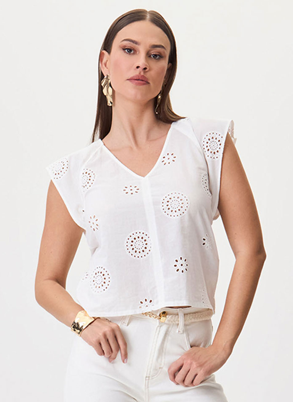 Blusa Solta Em Laise Off White Flor de Lis - Foto 1