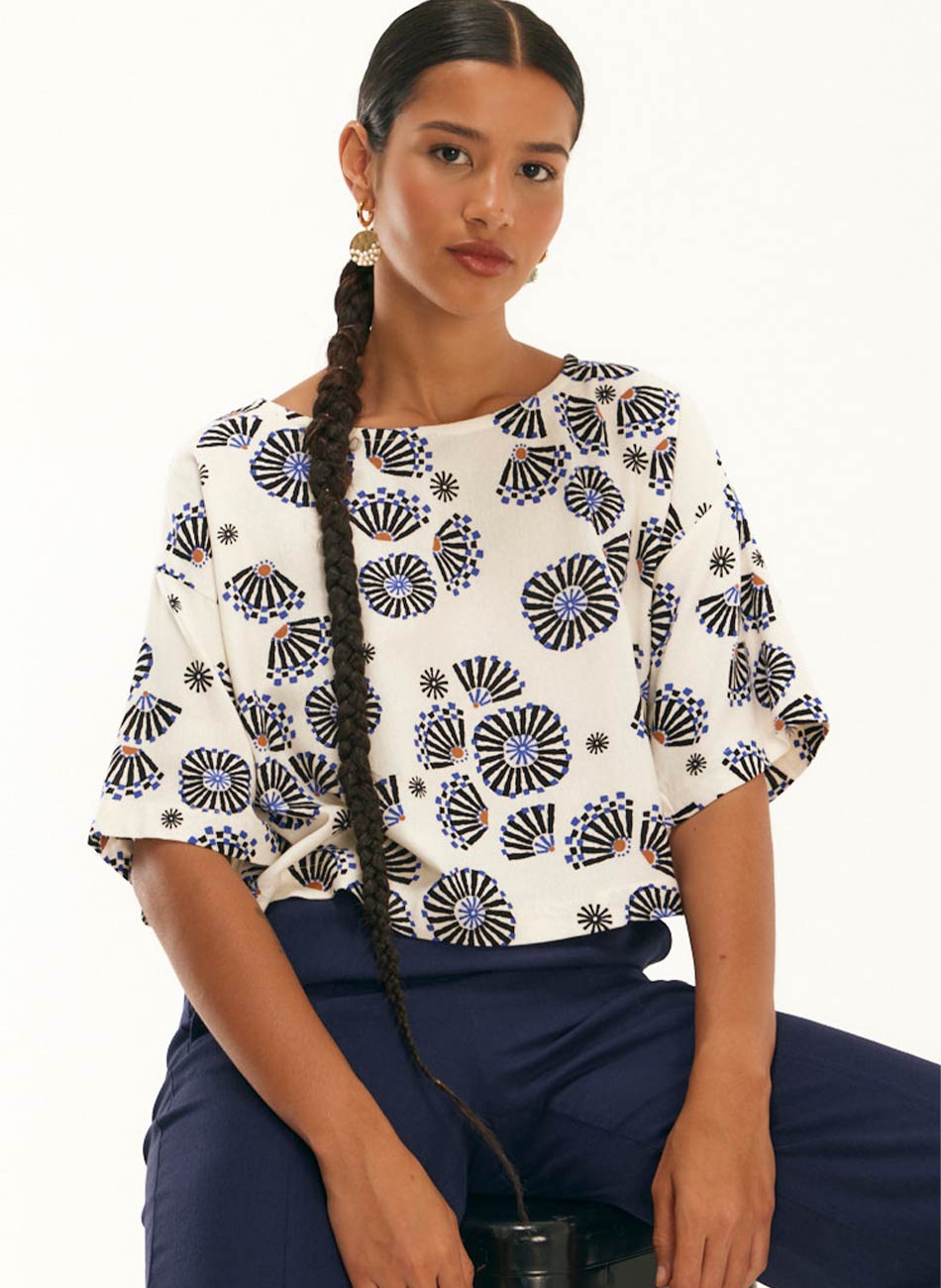 Blusa Estampa Leques Canto - Foto 1