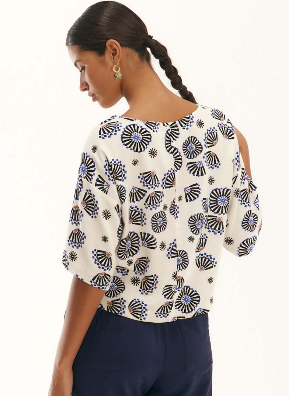 Blusa Estampa Leques Canto - Foto 2