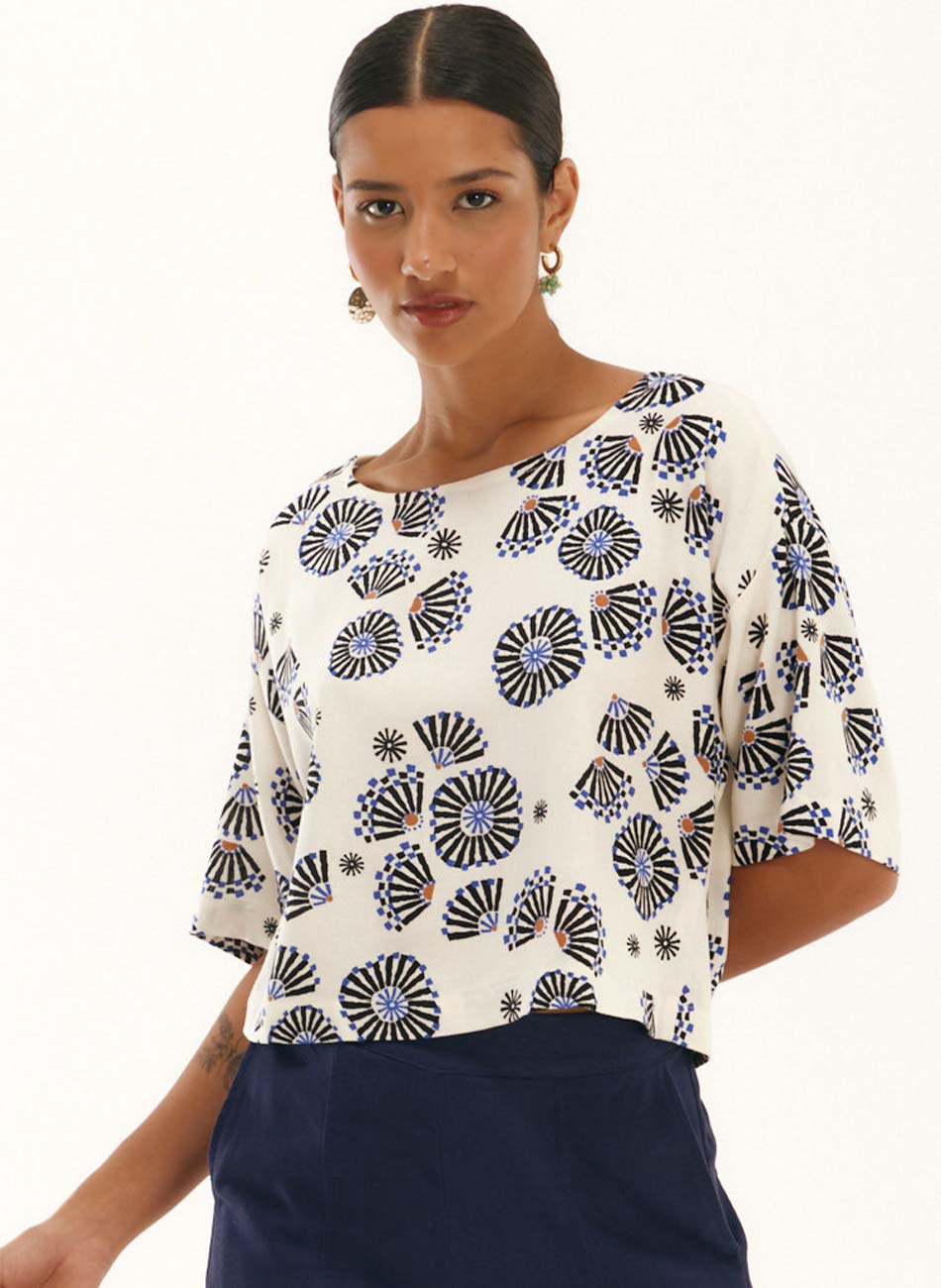 Blusa Estampa Leques Canto - Foto 3