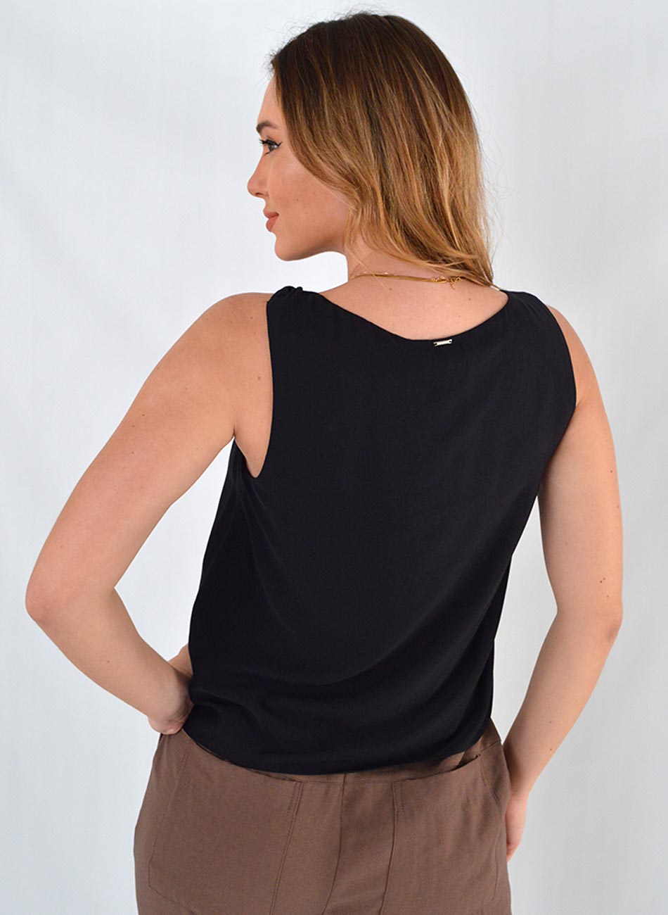 Blusa com Recorte N Ombro Lez a Lez - Foto 4