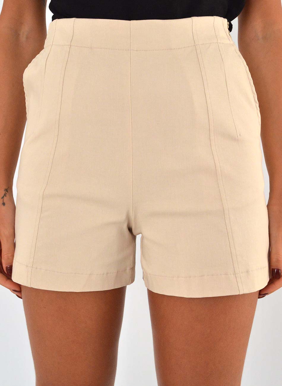 Shorts Viscose Bege Flor de Lis - Foto 1