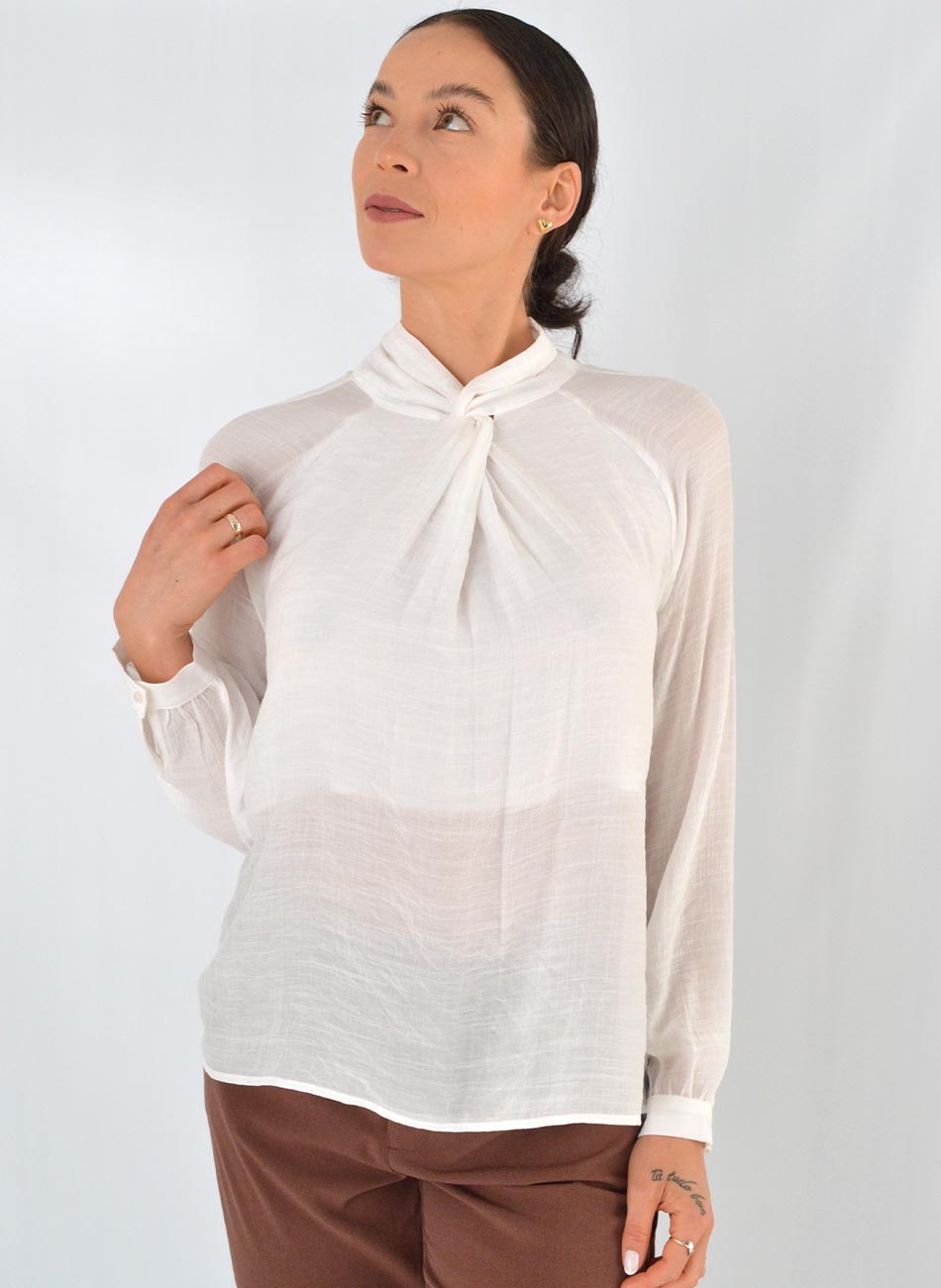 Blusa Shantung Detalhe Gola Gatos e Atos Off White - Foto 2